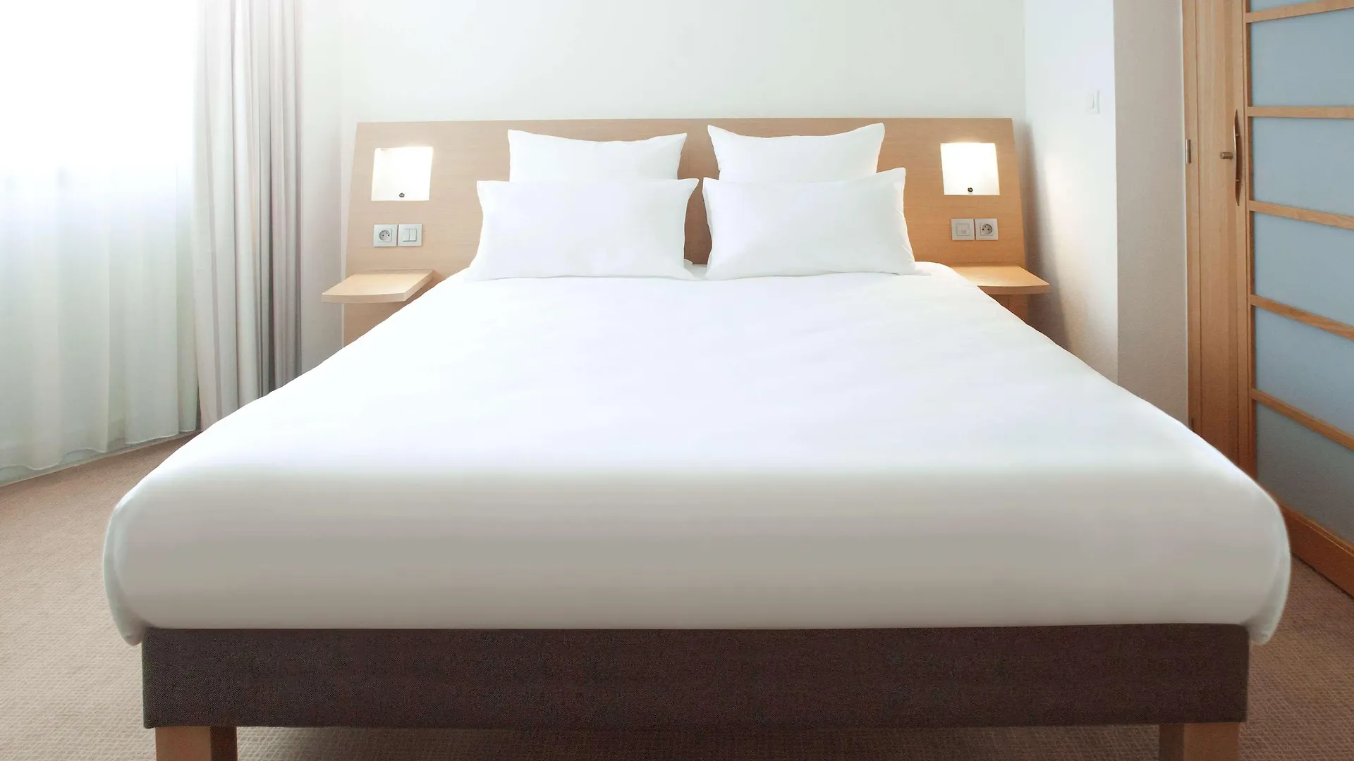 Novotel Milano Malpensa Aeroporto Cardano Al Campo 4*,  Italy